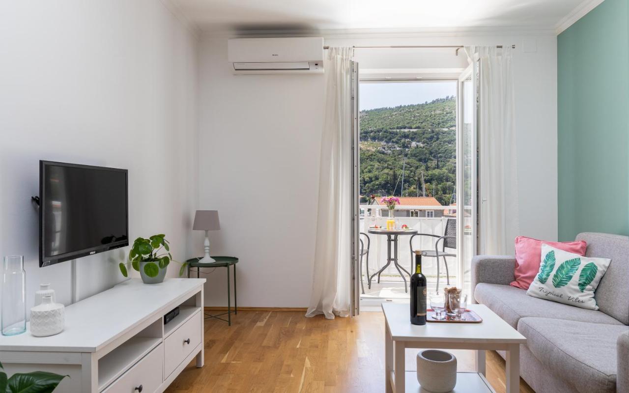 Apartments Silvija Mokošica Eksteriør billede