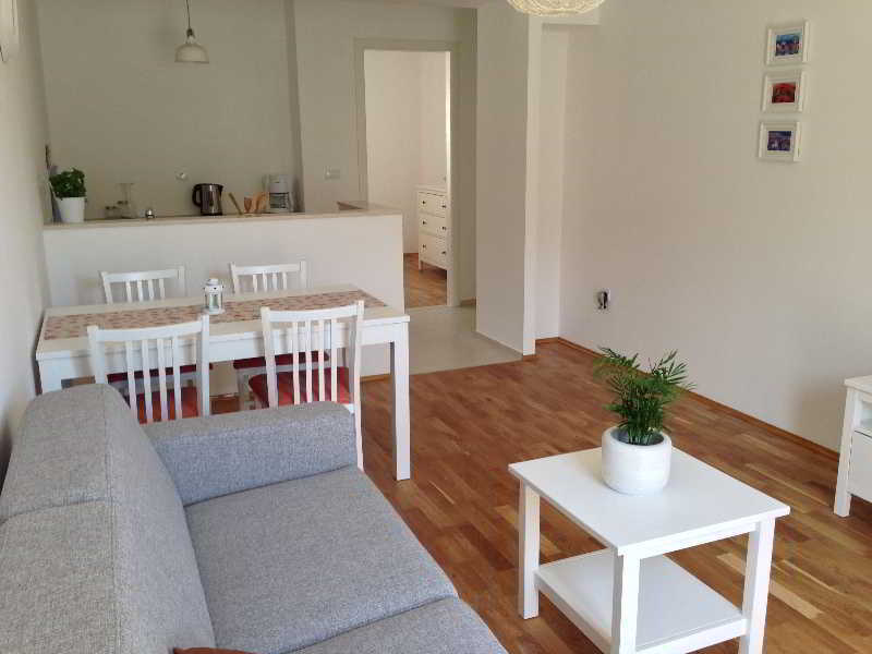 Apartments Silvija Mokošica Eksteriør billede