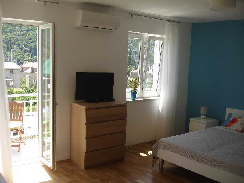 Apartments Silvija Mokošica Eksteriør billede